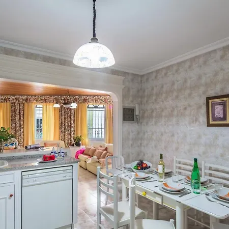 Villa Sussa By Hh Вілла